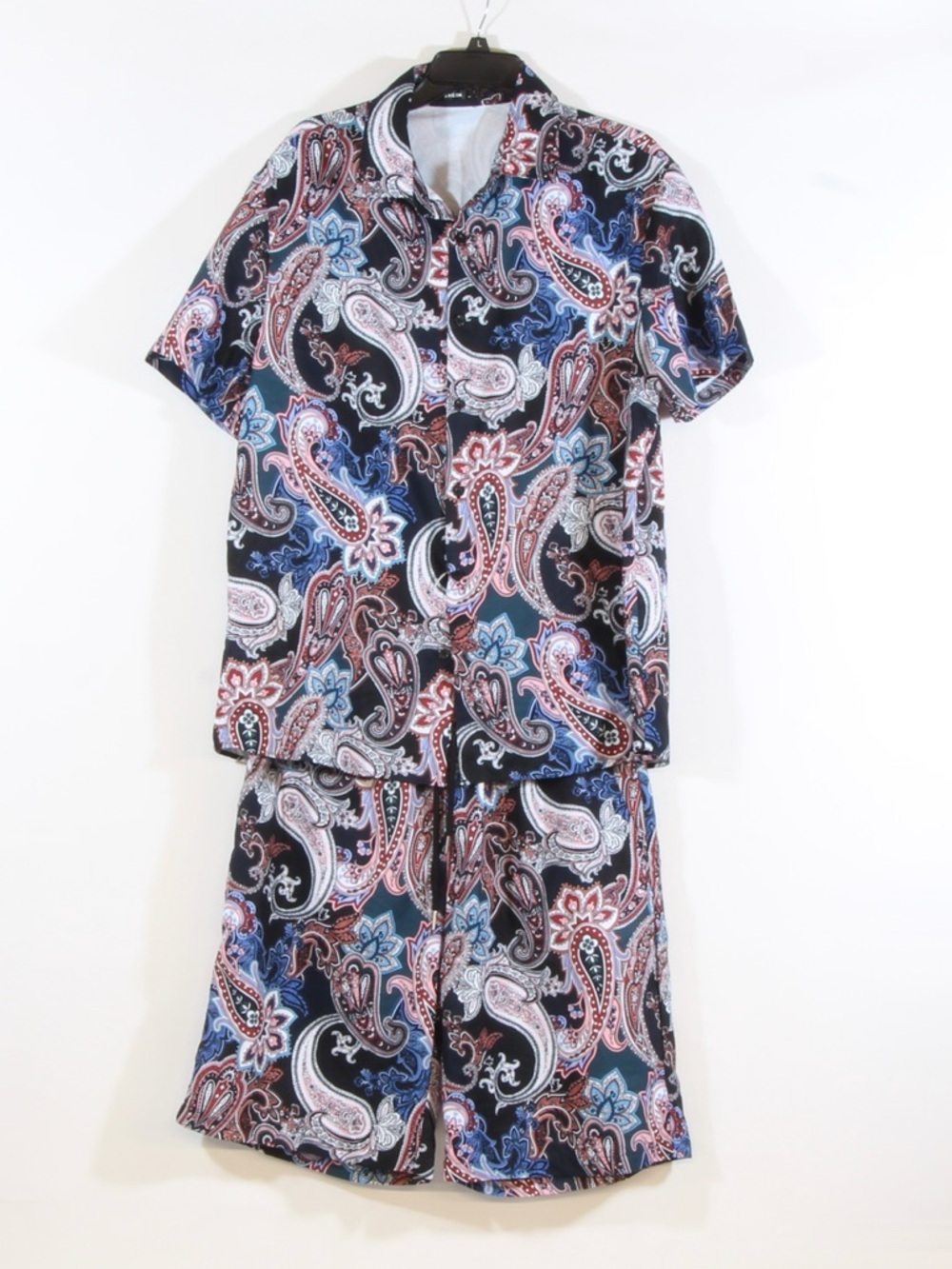 SHEIN Black Men's Paisley Short Sleeve Shirt Shorts Set with Blue & Red Accents
